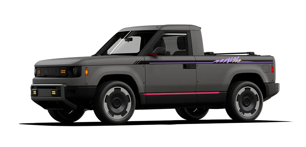Slate en pick-up gris foncé, vu de profil avec des bandes décoratives violettes et roses sur le flanc.